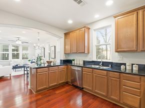 203 Peppermint Tree Terrace 8, Sunnyvale CA 94086