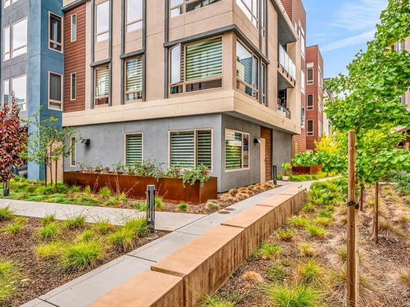 769 Eppleton Lane 302, Foster City CA 94404