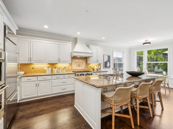 2138 Avy Avenue, Menlo Park CA 94025