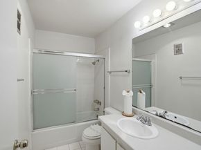 305 Tradewinds Drive 5, San Jose CA 95123