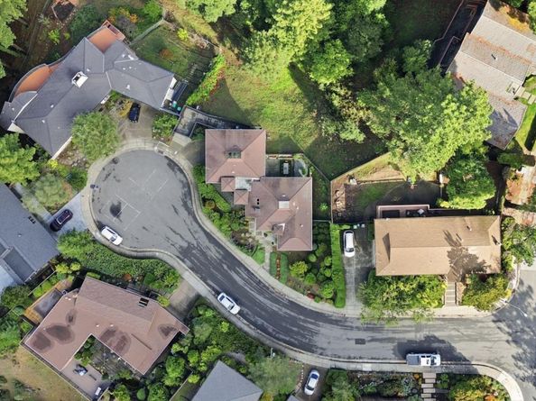 5870 Balmoral Drive, Oakland CA 94619