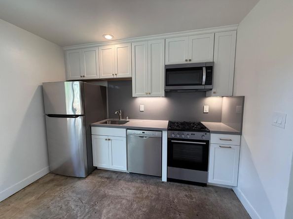 124 Winfield Way, Aptos CA 95003