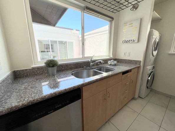1919 Alameda De Las Pulgas 26, San Mateo CA 94403
