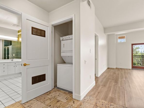 200 Sheridan 304, Palo Alto CA 94306
