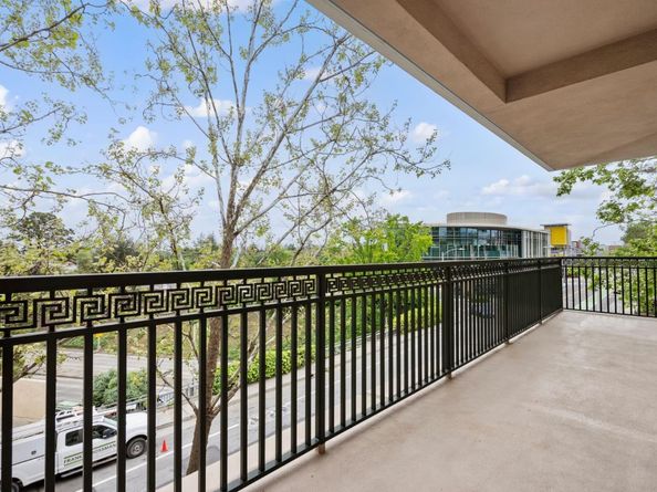 200 Sheridan 304, Palo Alto CA 94306