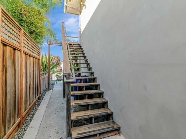 5080 Garnet Street, Capitola CA 95010