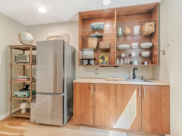 5080 Garnet Street, Capitola CA 95010