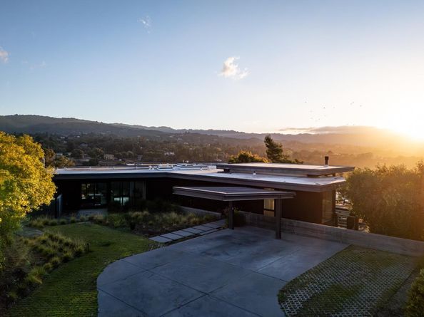 12698 La Cresta Drive, Los Altos Hills CA 94022