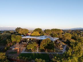 12698 La Cresta Drive, Los Altos Hills CA 94022