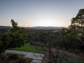12698 La Cresta Drive, Los Altos Hills CA 94022