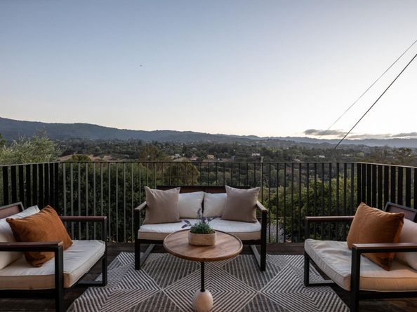12698 La Cresta Drive, Los Altos Hills CA 94022