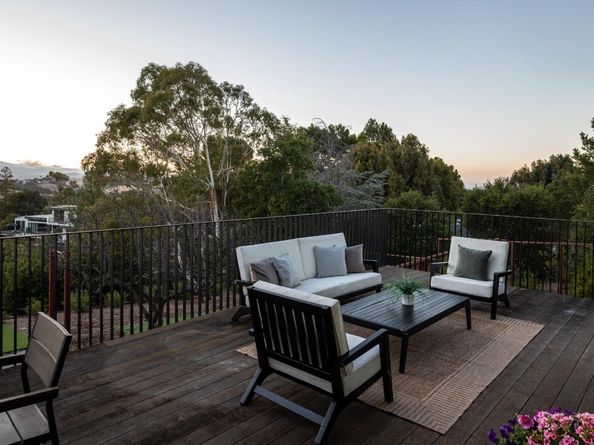 12698 La Cresta Drive, Los Altos Hills CA 94022