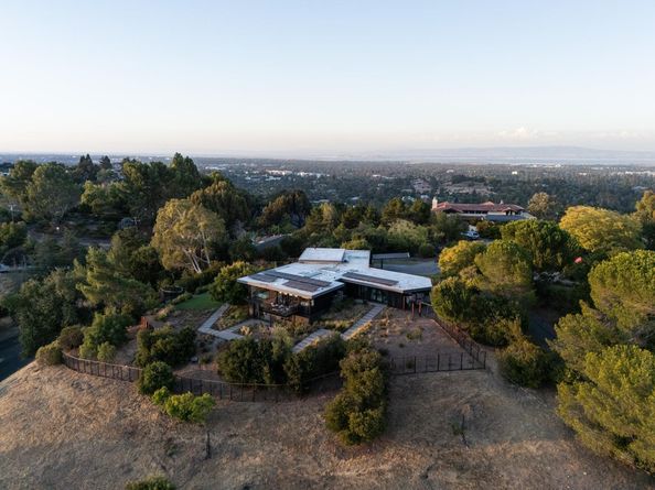 12698 La Cresta Drive, Los Altos Hills CA 94022