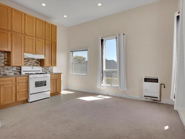 2310 Pacific Avenue, Alameda CA 94501