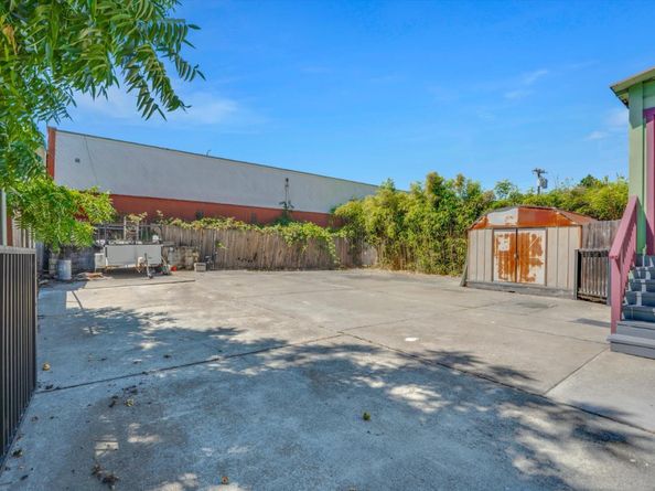 2310 Pacific Avenue, Alameda CA 94501