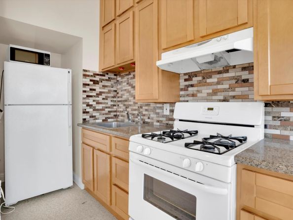 2310 Pacific Avenue, Alameda CA 94501