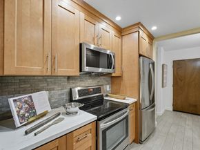 2000 Rock Street 7, Mountain View CA 94043