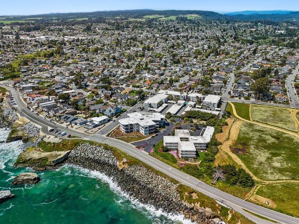890 West Cliff Drive 8, Santa Cruz CA 95060