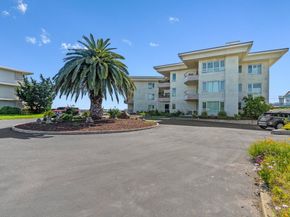 890 West Cliff Drive 8, Santa Cruz CA 95060