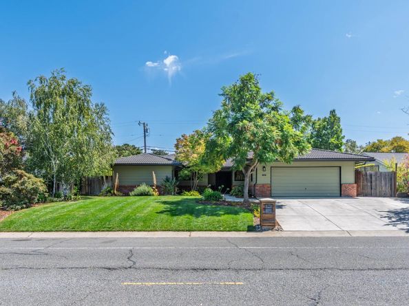 1981 Newcastle Drive, Los Altos CA 94024
