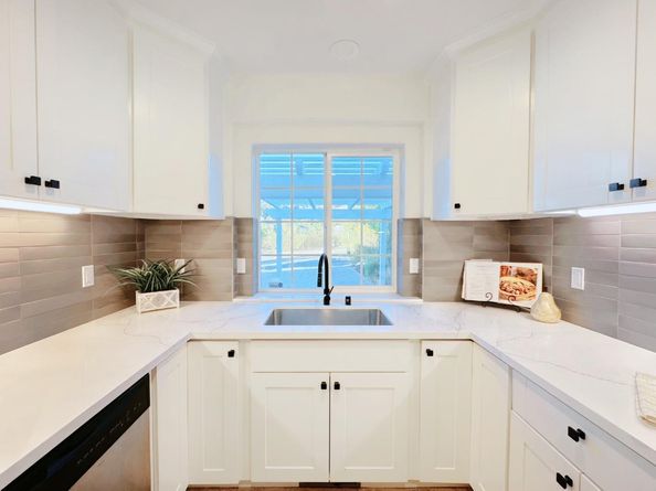 15675 Liberty Street, San Leandro CA 94578