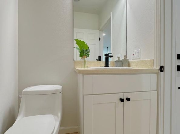 15675 Liberty Street, San Leandro CA 94578