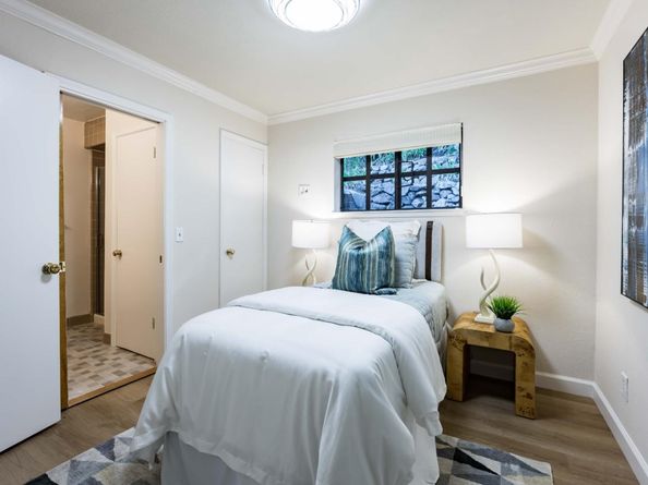 976 Laurel Glen Drive, Palo Alto CA 94304