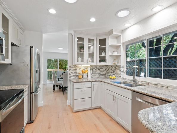 932 Lundy Lane, Los Altos CA 94024