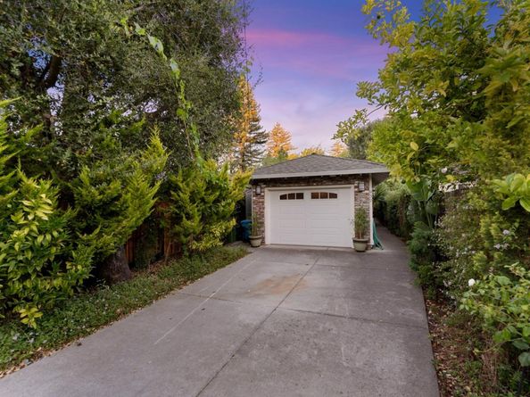 932 Lundy Lane, Los Altos CA 94024