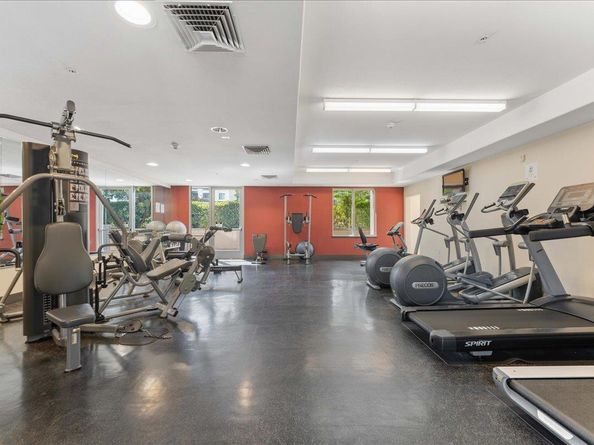912 Campisi Way 115, Campbell CA 95008