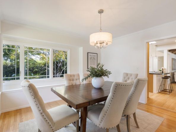 822 Amber Lane, Los Altos CA 94024