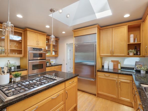 822 Amber Lane, Los Altos CA 94024
