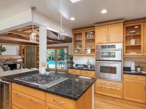 822 Amber Lane, Los Altos CA 94024