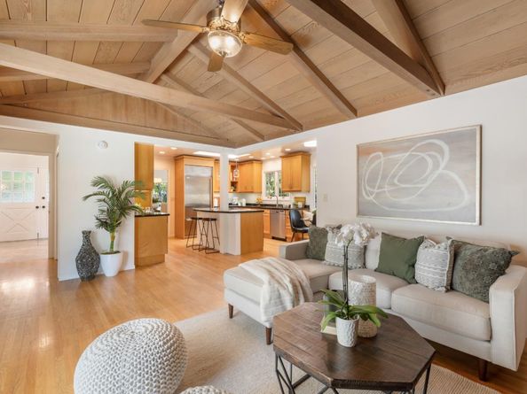 822 Amber Lane, Los Altos CA 94024