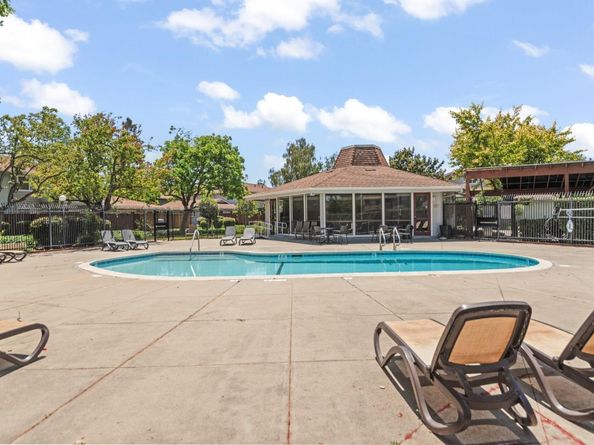 1135 Reed Avenue D, Sunnyvale CA 94086