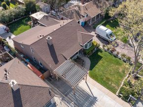 18 Yarnall Place, Redwood City CA 94063