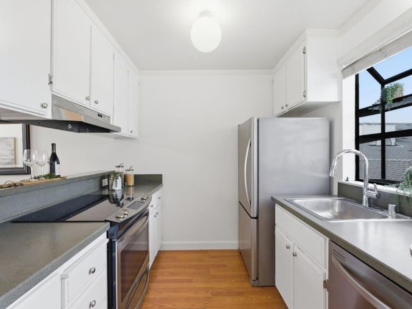 72 Cape Hatteras Court, Redwood City CA 94065