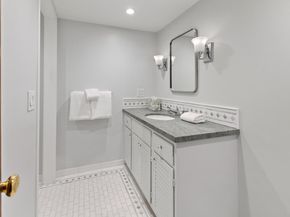 1200 Woodland Avenue, Menlo Park CA 94025