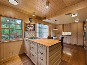 1200 Woodland Avenue, Menlo Park CA 94025