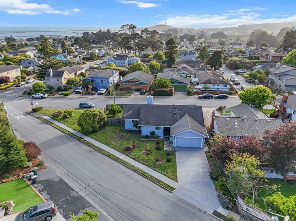 423 Montecito Avenue, El Granada CA 94018