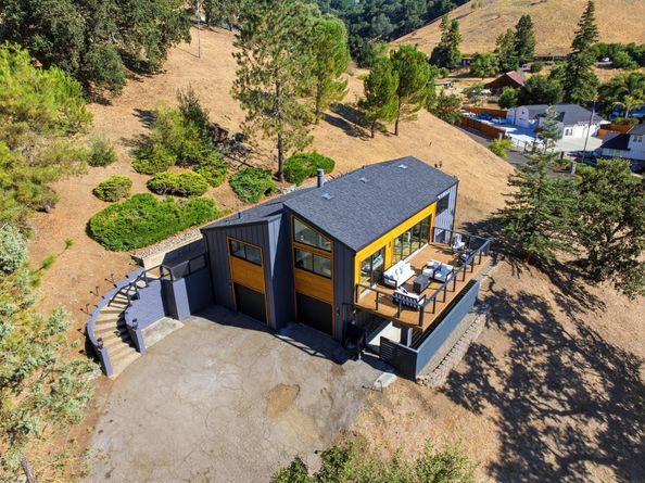 17815 Woodland Avenue, Morgan Hill CA 95037