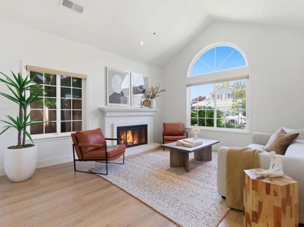 608 Anacapa Lane, Foster City CA 94404