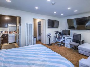 N Bayshore, San Mateo CA 94401