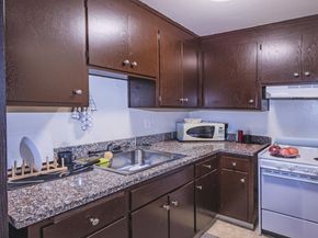 N Bayshore, San Mateo CA 94401