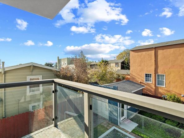 2707 Monticello Avenue, Oakland CA 94619