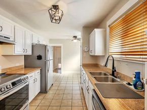 2452 Humboldt Avenue, Oakland CA 94601