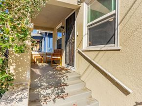2452 Humboldt Avenue, Oakland CA 94601