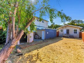 2452 Humboldt Avenue, Oakland CA 94601