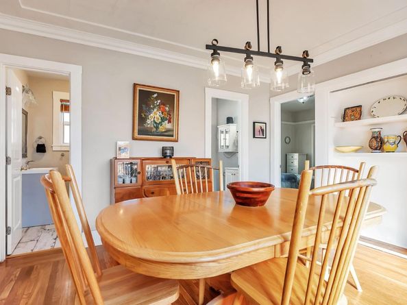 2452 Humboldt Avenue, Oakland CA 94601