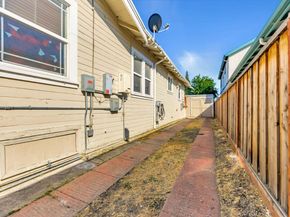 2452 Humboldt Avenue, Oakland CA 94601
